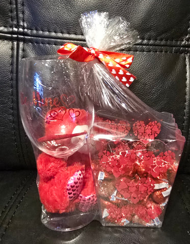 Wine Glass/Chocolate Hearts Gift Sets