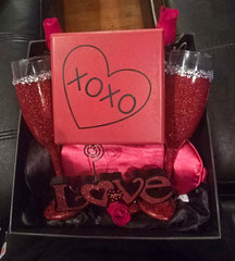 Love XOXO Wine Glass Set/Satin Eye Mask Gift Set